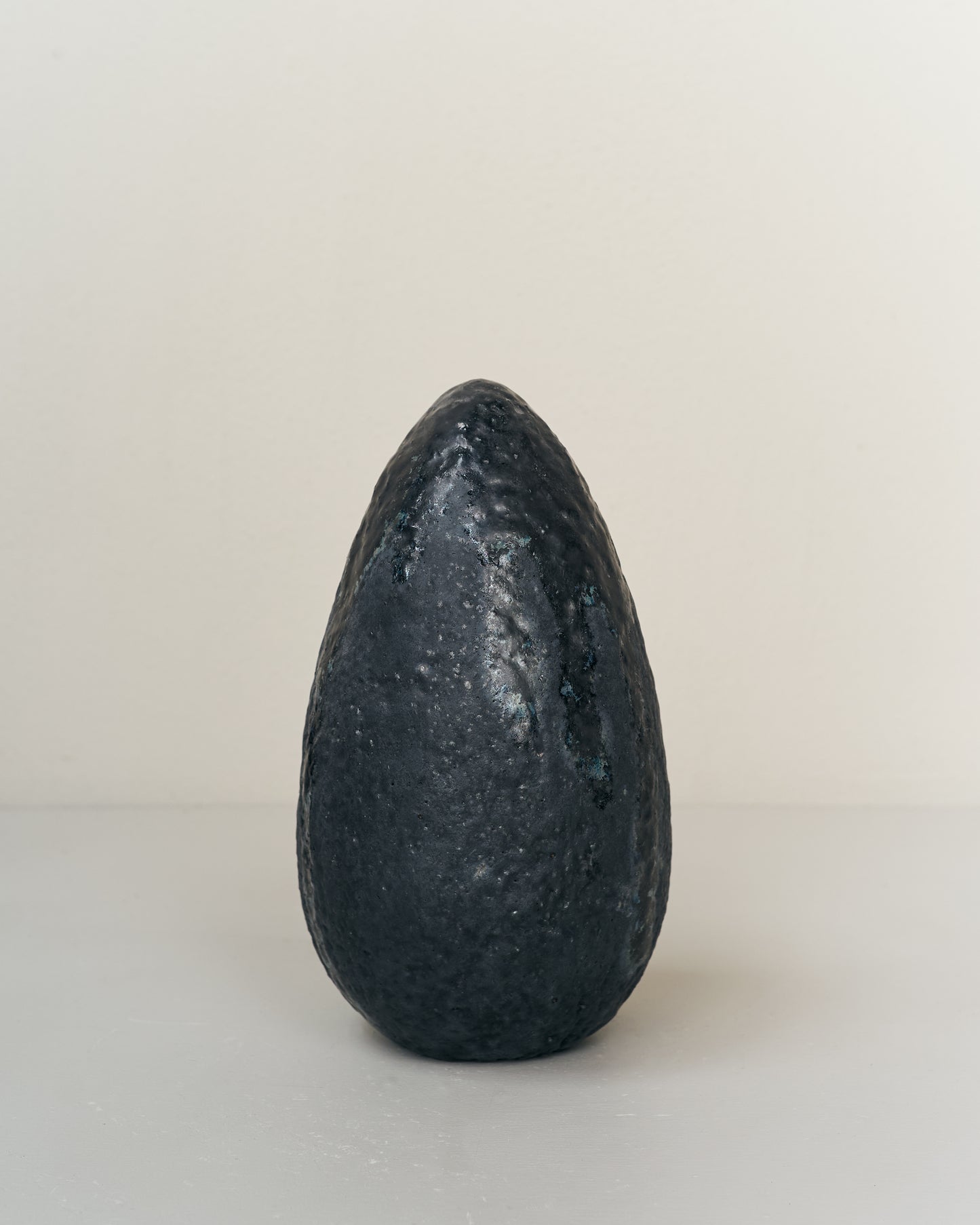 Ceramic | Egg sculpture L #2605