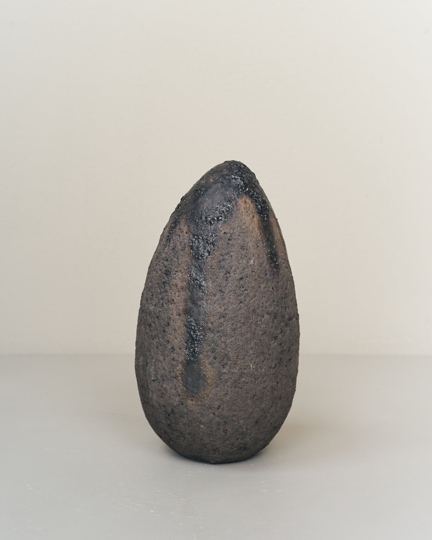 Ceramic | Egg sculpture L #2613