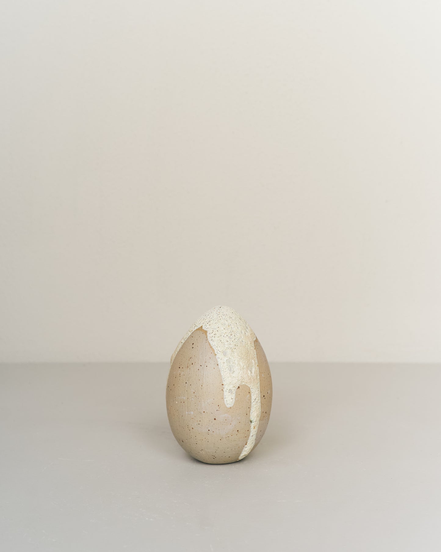 Ceramic | Egg sculpture S #2616